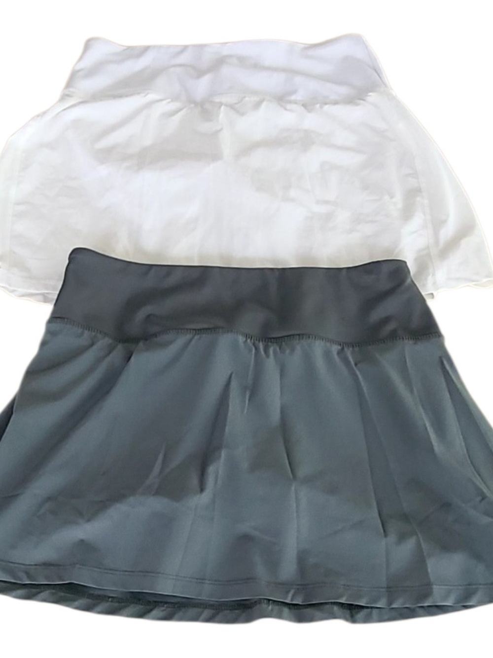 Marika White and Olive Women's Active Skort Set- Size S